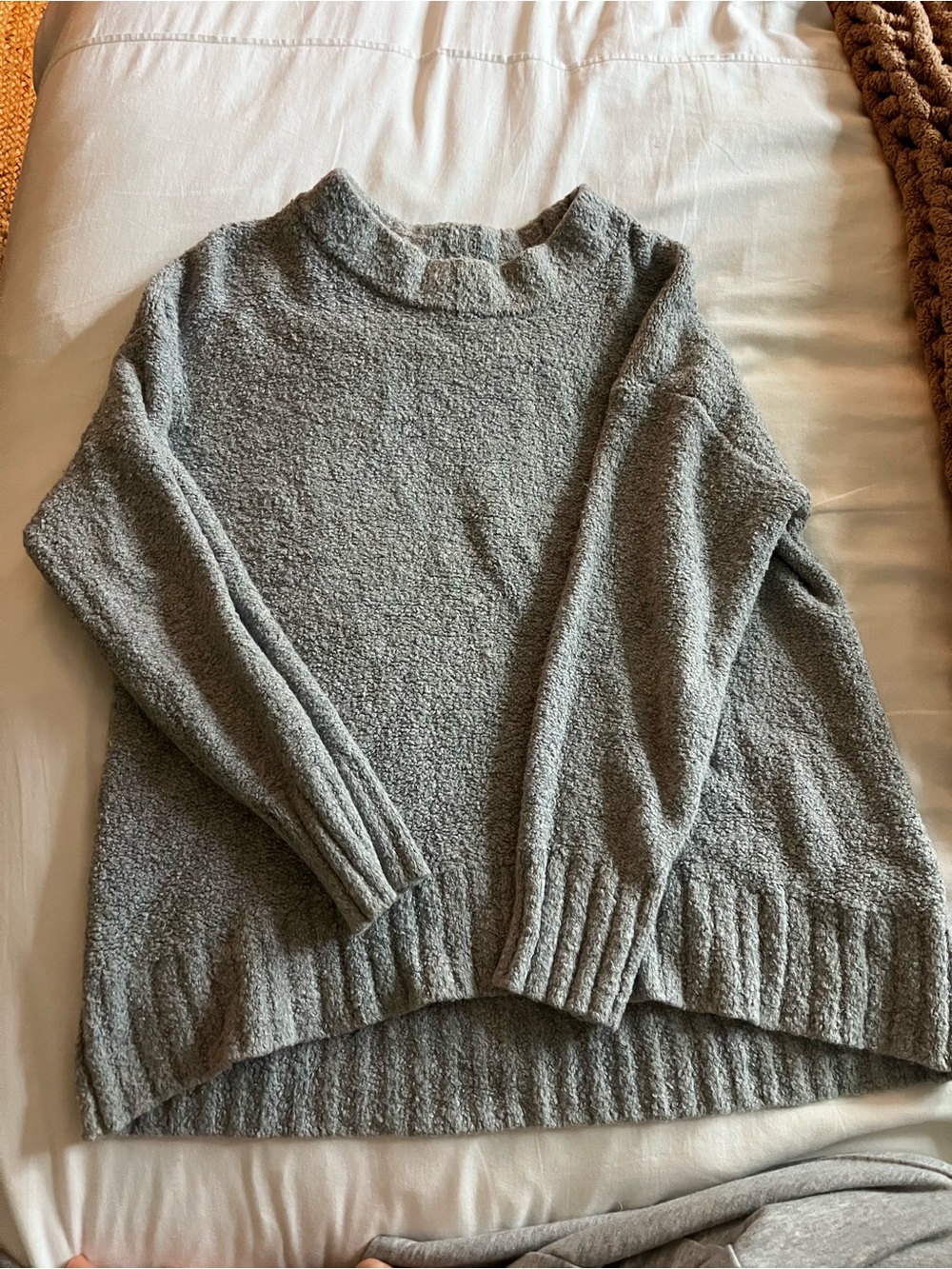 Old Navy Light Gray Textured Crewneck Sweater